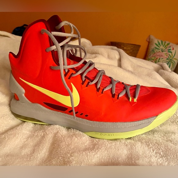 Nike Kevin Durant KD V Athletic High top runners - Picture 4 of 8